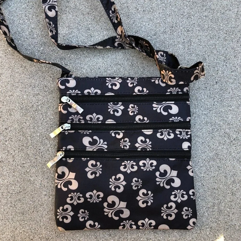 Ripstop Nylon Crossbody Bag Women's Black 3 Zipper Travel Lightweight Purse​​​​​